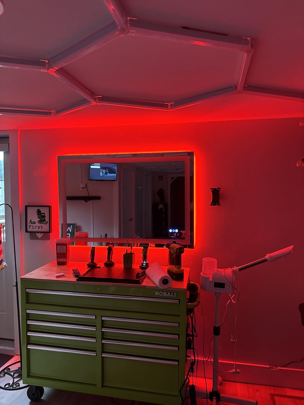 24x36 Inch LED Bathroom Mirror with Lights (Front Lit and Backlit) Black Framed Lighted Vanity Mirror for Bathroom Wall Dimmable Anti-Fog Memory Tempered Glass Horizontal/Vertical Customer Review 24x36 Inch LED Bathroom Mirror with Lights (Front Lit and Backlit) Black Framed Lighted Vanity Mirror for Bathroom Wall Dimmable Anti-Fog Memory Tempered Glass Horizontal/Vertical - Customer Photo 4