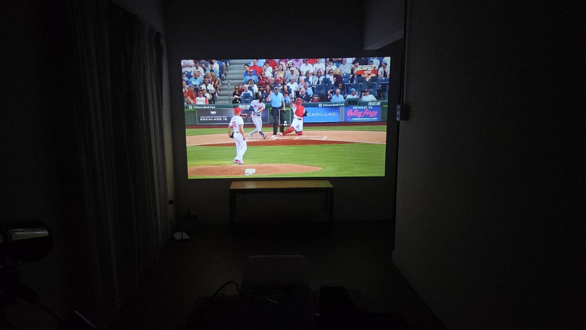 [Sound by JBL & Seamless Autofocus] Yaber 1080P Projector with WiFi 6 and Bluetooth, Portable Outdoor Movie Projector, Home Theater Projector for iPhone/TV Stick/HDMI/USB/Laptop/PS5-White - Customer Photo 4