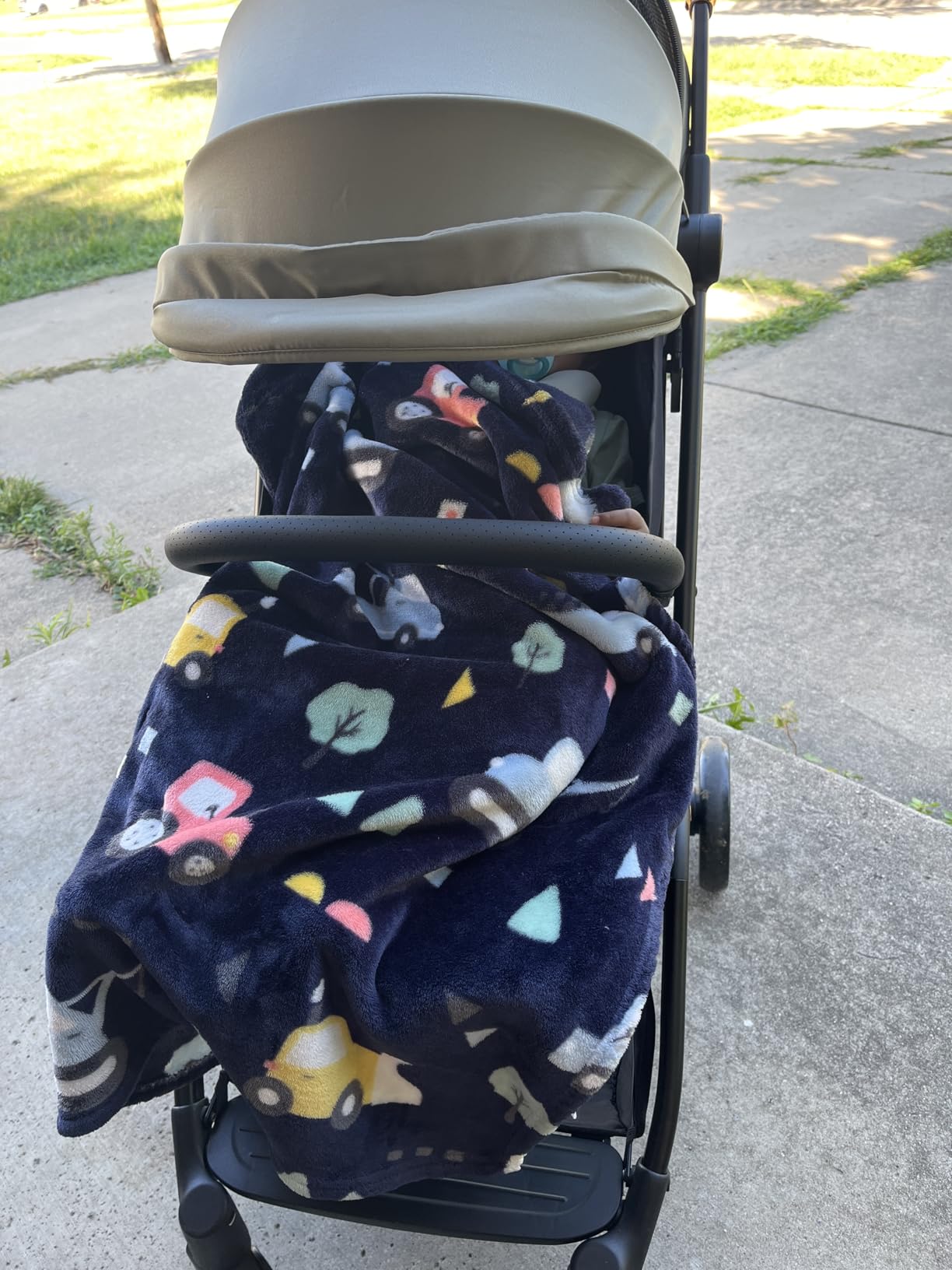 Gravity Folding Baby Stroller - Portable Travel Toddler Stroller w/Adjustable Backrest, Canopy & Cup Holder, Lightweight and UV Protected, One-Hand Automatic Folding - Khaki - Customer Photo 1