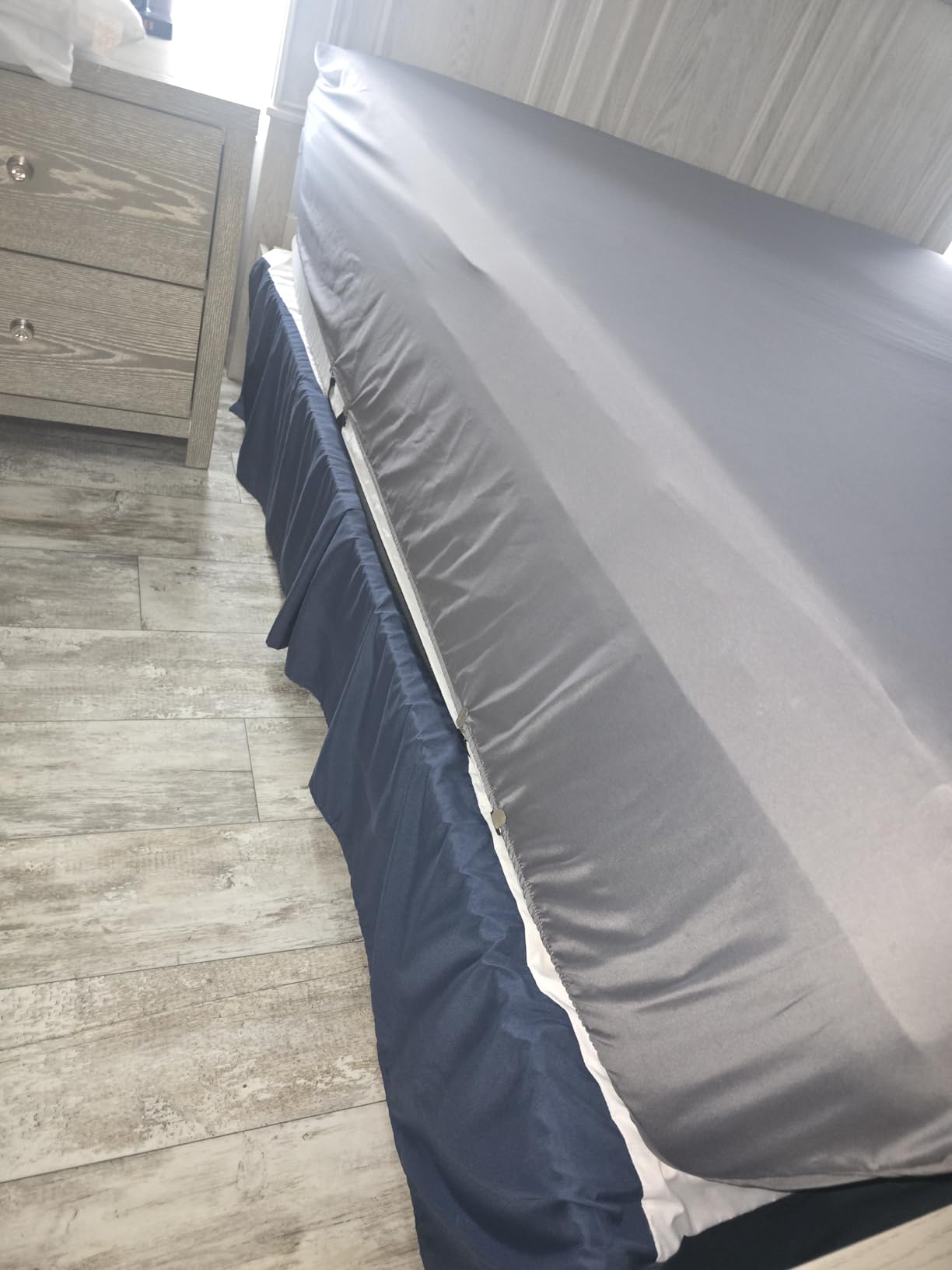 Lightweight 4 Piece Bed Sheet Set Queen Size - Cooling Sheets for Hot Sleepers - Soft Breathable Bedding Set w/ 8-16 Inch Deep Pockets - 1 Flat & 1 Fitted & 2 Pillowcases - Wrinkle Resistant - Black - Customer Photo 1