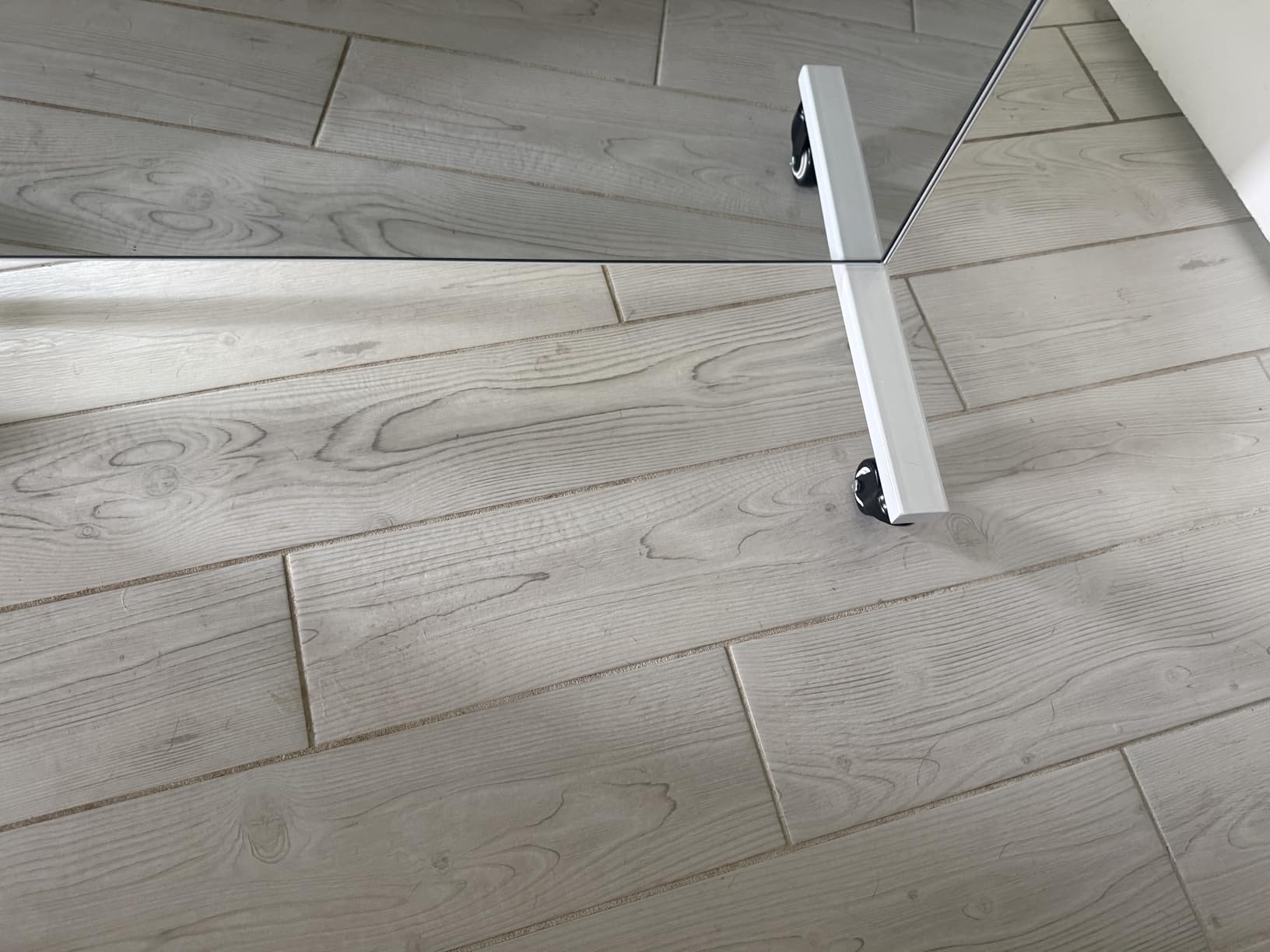 Home Gym Rolling Mirror 68