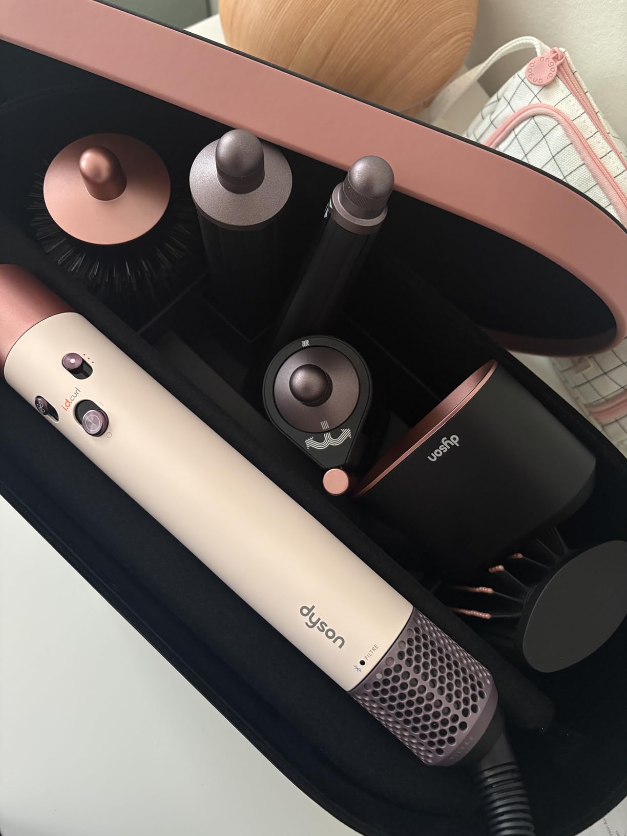 Dyson Airwrap i.d.™ Multi-Styler and Dryer - Customer Photo 5