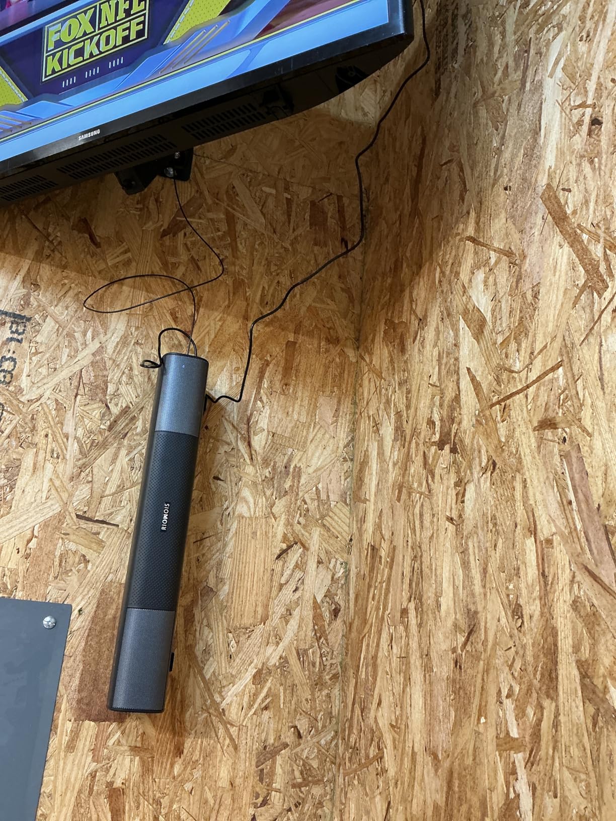 Sound Bar for Smart TV, Bass Boost and Crisp Vocals,Bluetooth Soundbar for TV/PC/Gaming/Projectors,Optical/AUX/Wall Mount,17inch - Customer Photo 1