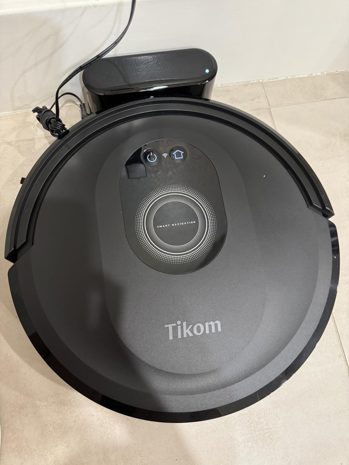 Tikom Robot Vacuum and Mop Combo, 5000Pa Robotic Vacuum Cleaner, 150 Min Max, App & Remote Control, Ideal for Hard Floor, Carpet, Pet Hair, Self-Charge(G8000 Max) - Customer Photo 1