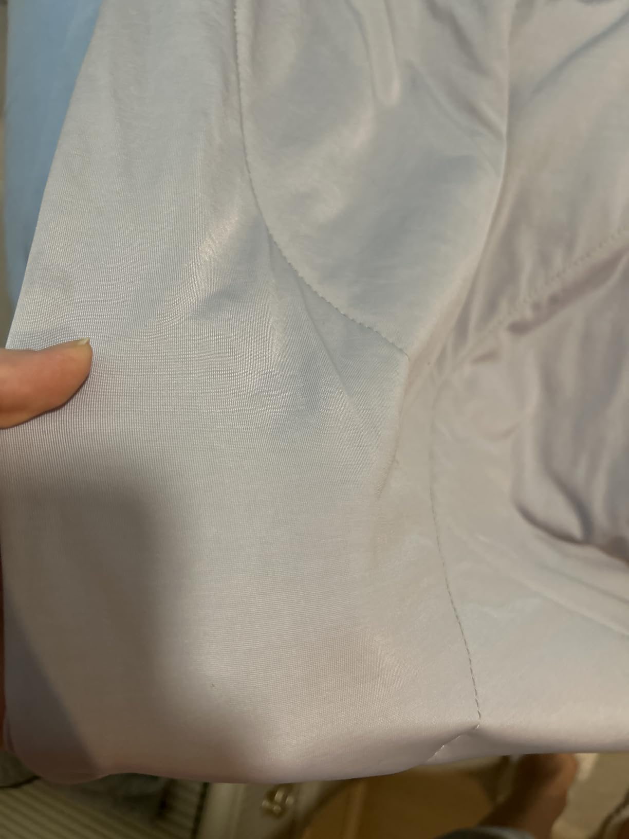 Cooling Comforter Queen Size, Double-Sided Cold Tech Fabric Quilted Bed Comforters Cooling Blanket for Hot Sleepers, Breathable Lightweight Summer Bedding, All-Season Ice Blanket, Black - Customer Photo 3