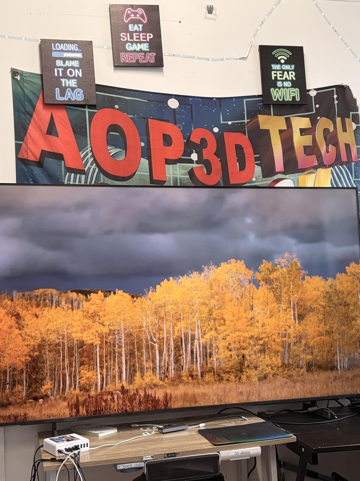 Samsung 65-Inch Class Crystal UHD U8000F 4K Smart TV (2025 Model) Endless Free Content, Crystal Processor 4K, MetalStream Design, Knox Security, Alexa Built-in - Customer Photo 1