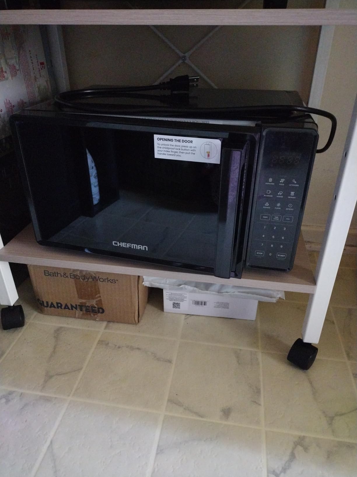 Chefman Countertop Microwave Oven 0.7 Cu. Ft., 700 Watts with 10 Power Levels, 6 Cooking Presets with One-Touch Express Cook, Eco Mode, Child Safety Lock, & Mute Button - Black - Customer Photo 3