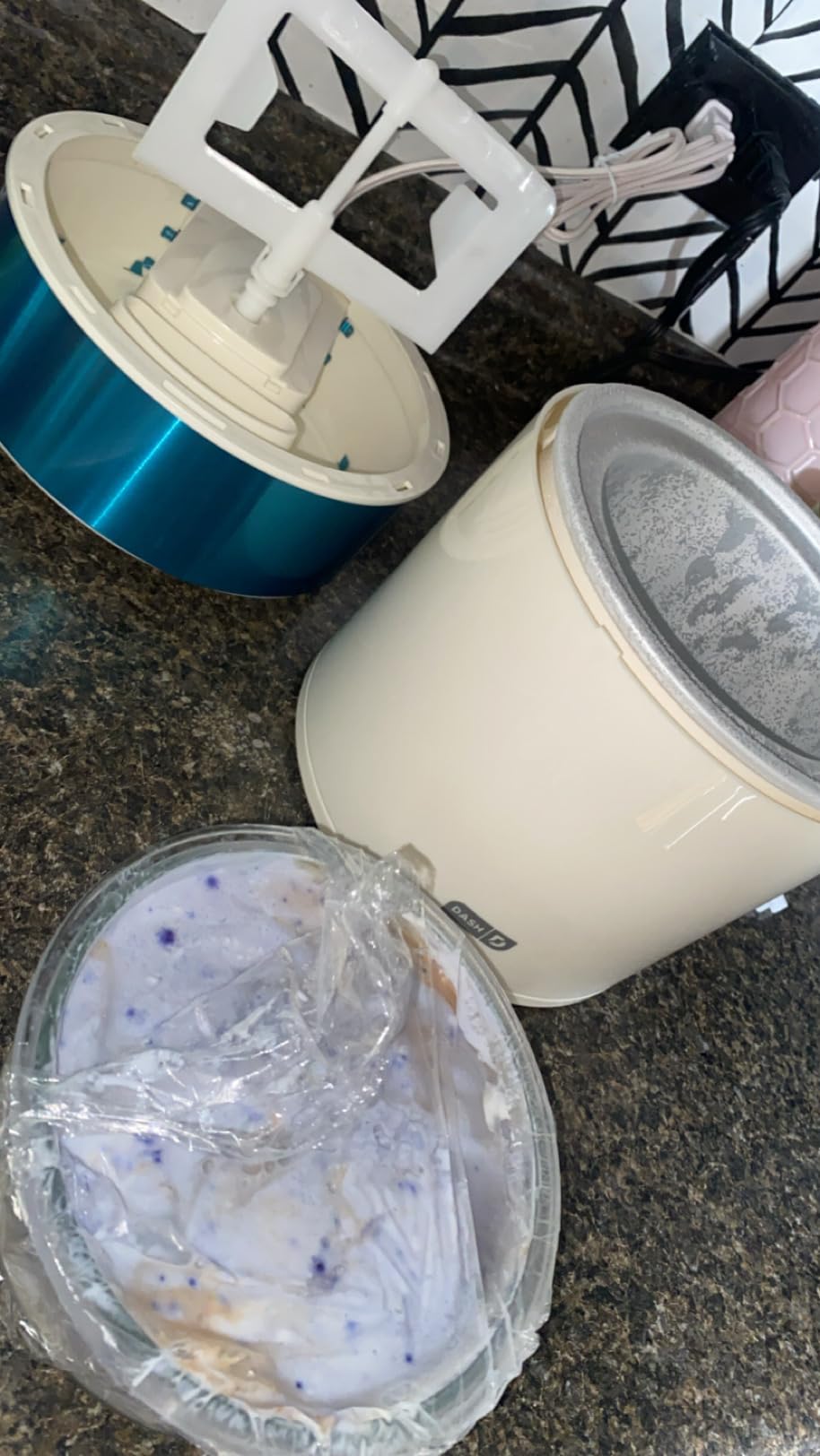 Dash Deluxe Gelato & Ice Cream Maker, 2qt - Aqua - Customer Photo 4