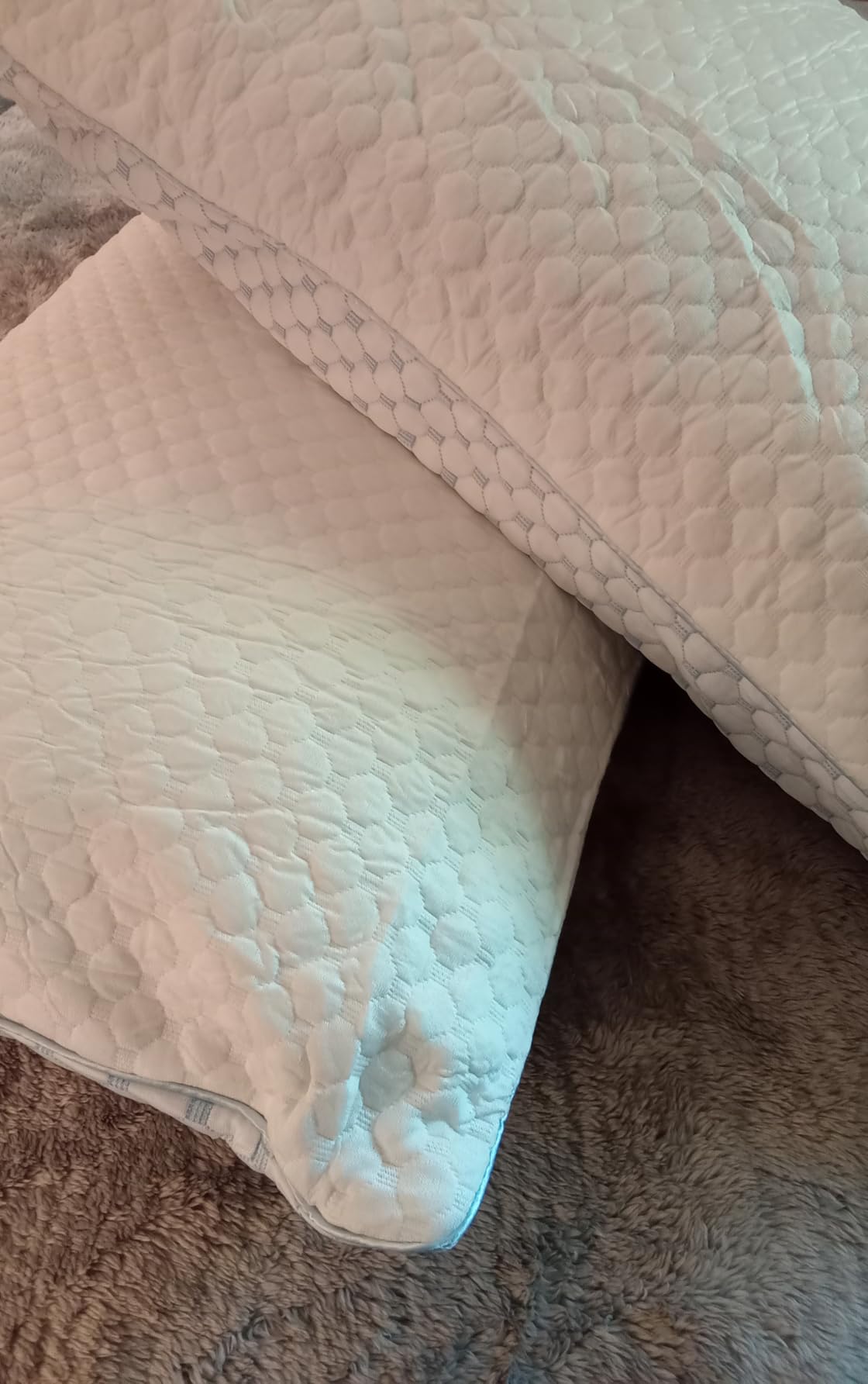 XWZO Cooling Pillow 2 Pack Pillows Queen Size Set of 2, Shredded Memory Foam Pillows Adjustable Gel Bed Pillows for Side Back Stomach Sleepers with Washable Removable Cover - Customer Photo 2