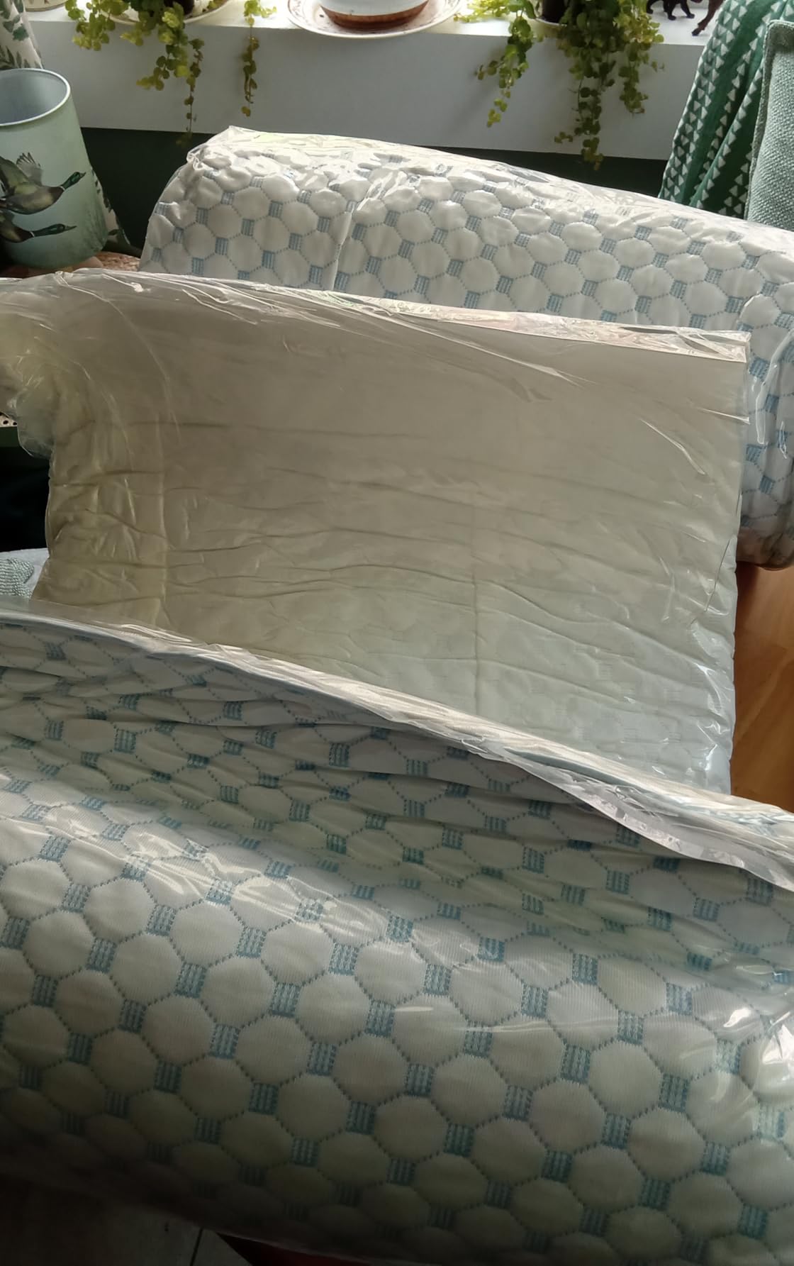 XWZO Cooling Pillow 2 Pack Pillows Queen Size Set of 2, Shredded Memory Foam Pillows Adjustable Gel Bed Pillows for Side Back Stomach Sleepers with Washable Removable Cover - Customer Photo 4