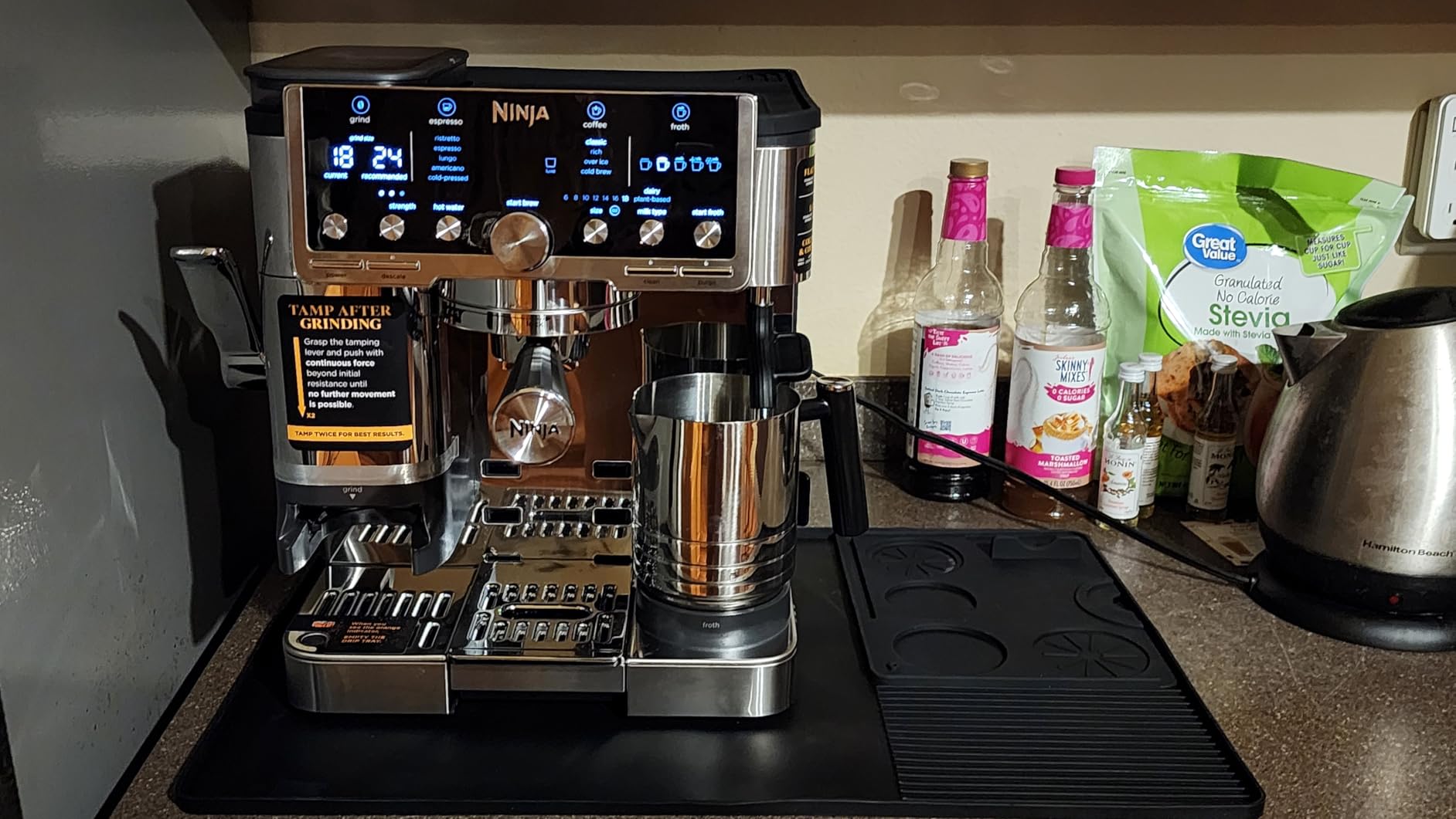 Ninja Luxe Café Pro Series, Espresso Machine, Drip Coffee, Cold Brew, Hot Water, Integrated Tamper, Built-in Grinder, Hands-Free Frother for Cappuccinos, Lattes, Americanos, Dairy or Non-Dairy, ES701 Customer Review Ninja Luxe Café Pro Series, Espresso Machine, Drip Coffee, Cold Brew, Hot Water, Integrated Tamper, Built-in Grinder, Hands-Free Frother for Cappuccinos, Lattes, Americanos, Dairy or Non-Dairy, ES701 - Customer Photo 3