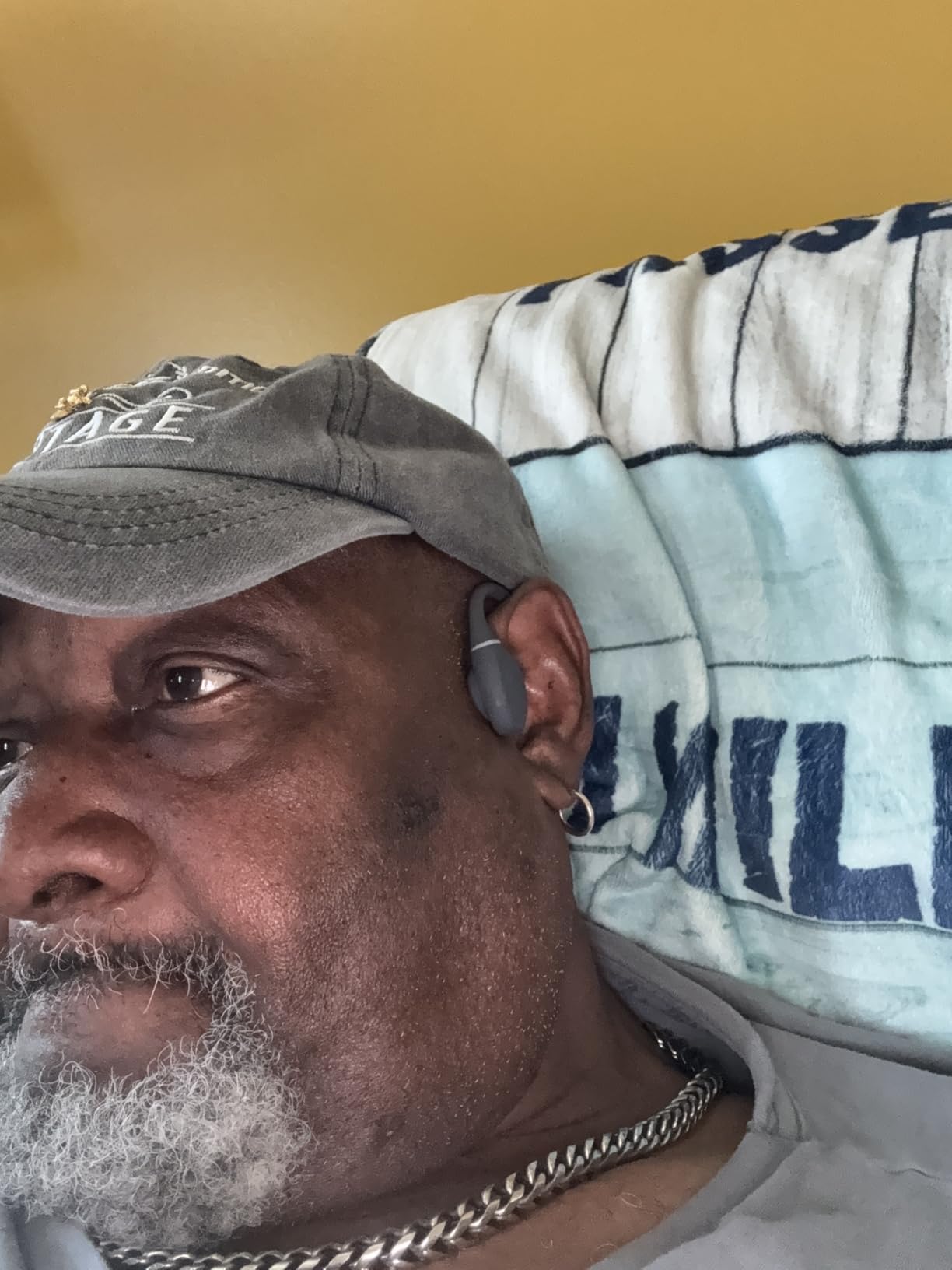 Raycon Bone Conduction Headphones, Open-Ear Bluetooth Sports Earbuds with Mic, IP68 Water Resistant Headset for Workout and Running, 13hr Playtime (Gray) - Customer Photo 3