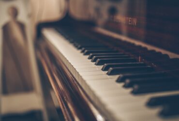 Best Songs On Keyboards: 25 Iconic Performances That Defined Rock and Pop - dggaming