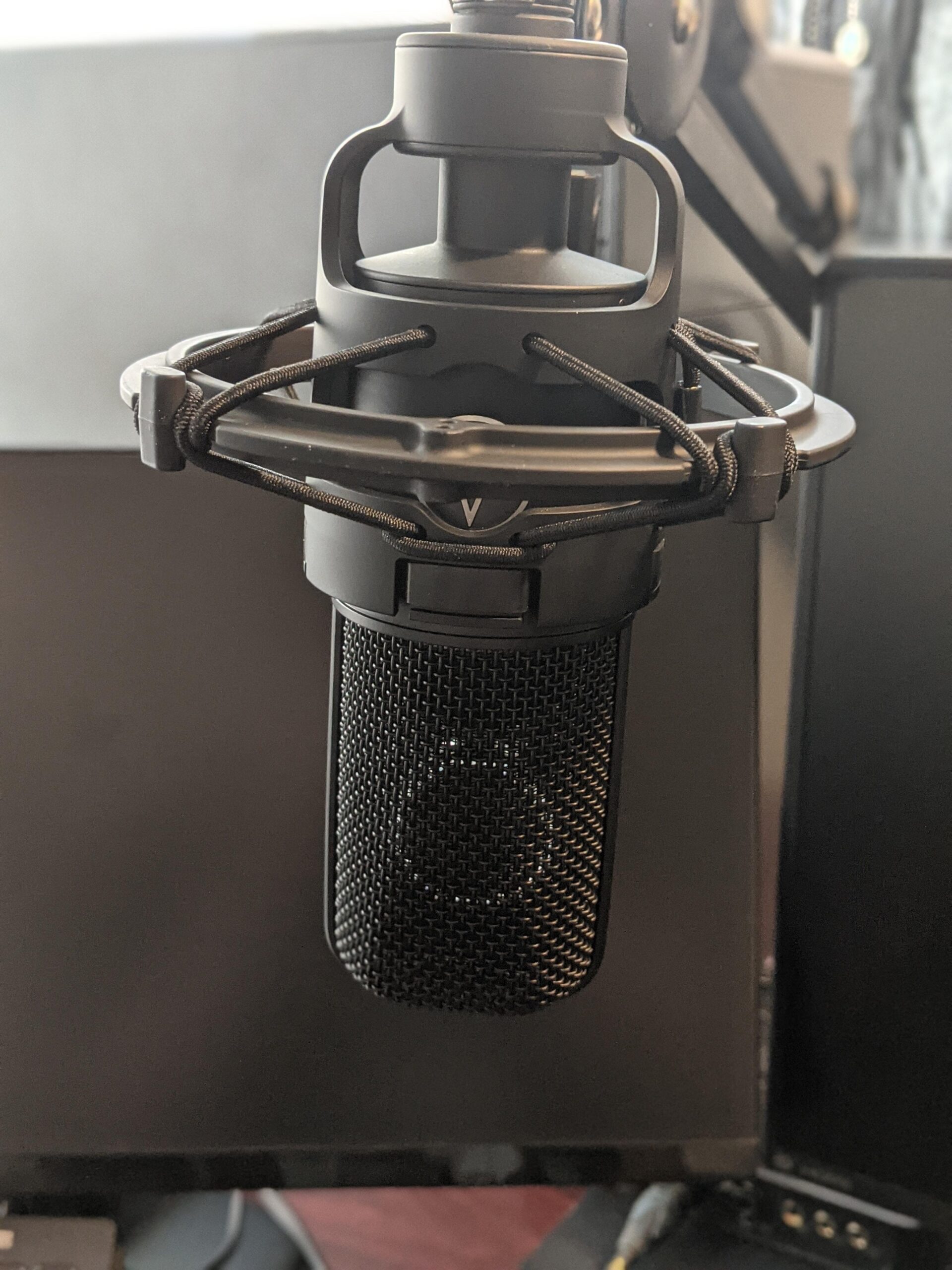 Audio-Technica AT4040 Cardioid Condenser Microphone - Customer Photo 2