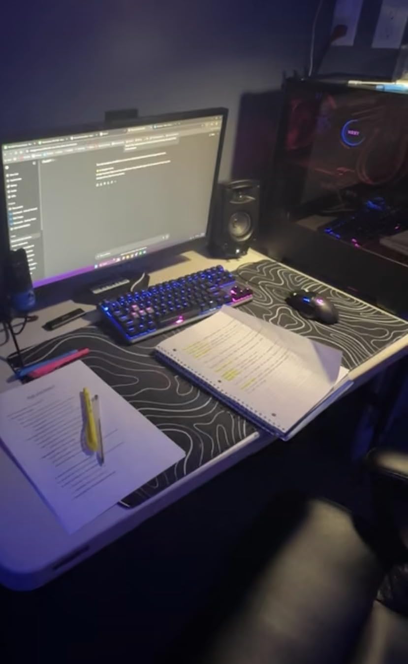 Logitech G502 Hero High Performance Wired Gaming Mouse, Hero 25K Sensor, 25,600 DPI, RGB, Adjustable Weights, 11 Buttons, On-Board Memory, PC/Mac - Customer Photo 1