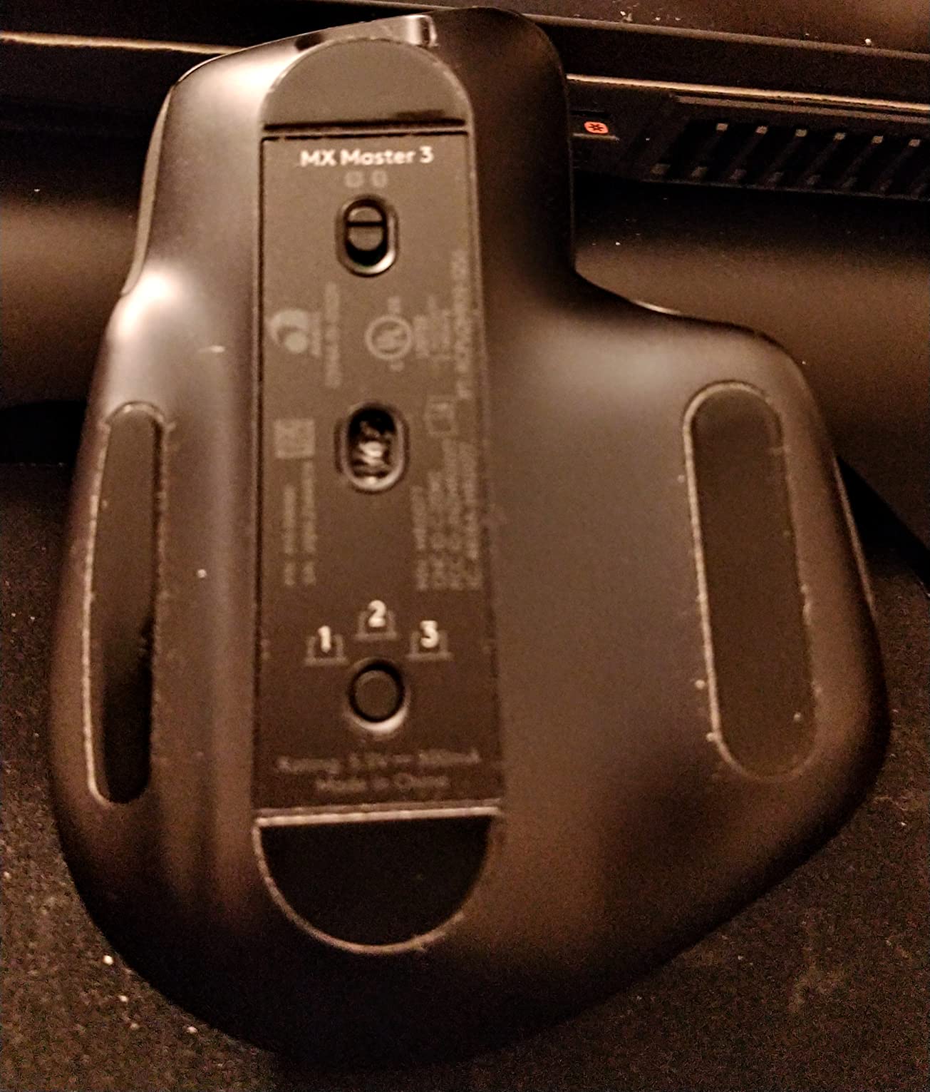 Logitech MX Master 3 Mouse - Customer Photo 2