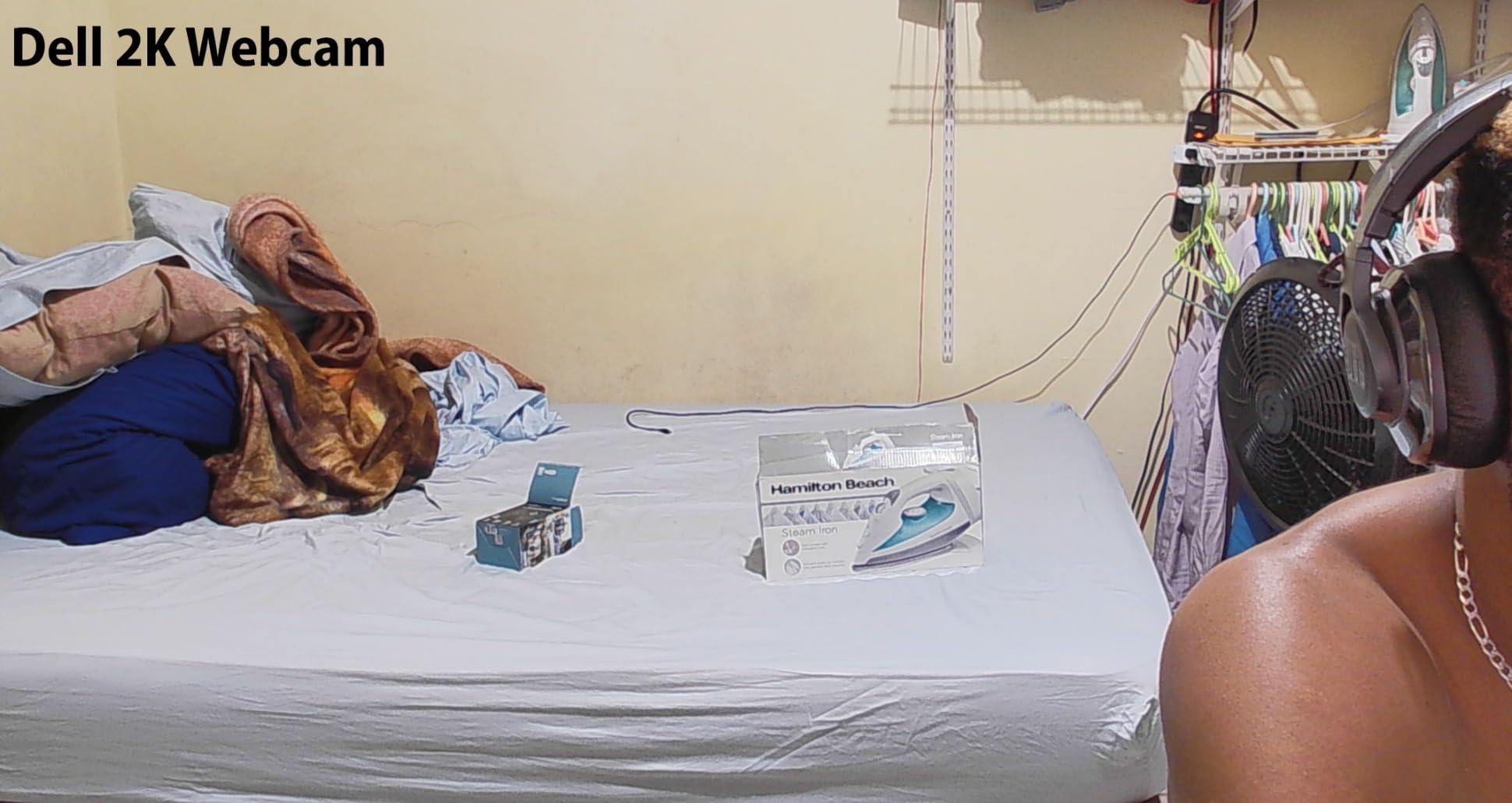 Dell UltraSharp Webcam - WB7022 - 4K UHD - Large Sony STARVISTM CMOS sensor, Advanced AI auto framing - Customer Photo 1