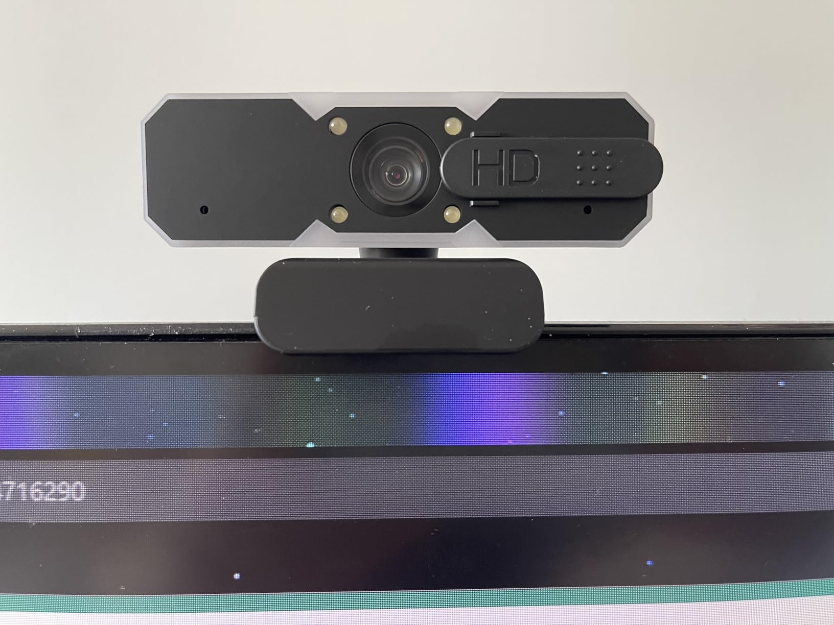 NBPOWER 1080P 60FPS Streaming Camera Webcam with Microphone and Fill RGB Light,Autofocus,Work with Laptop/Desktop Computer/Winsdows/Mac OS/PC Computer for Camera - Customer Photo 1