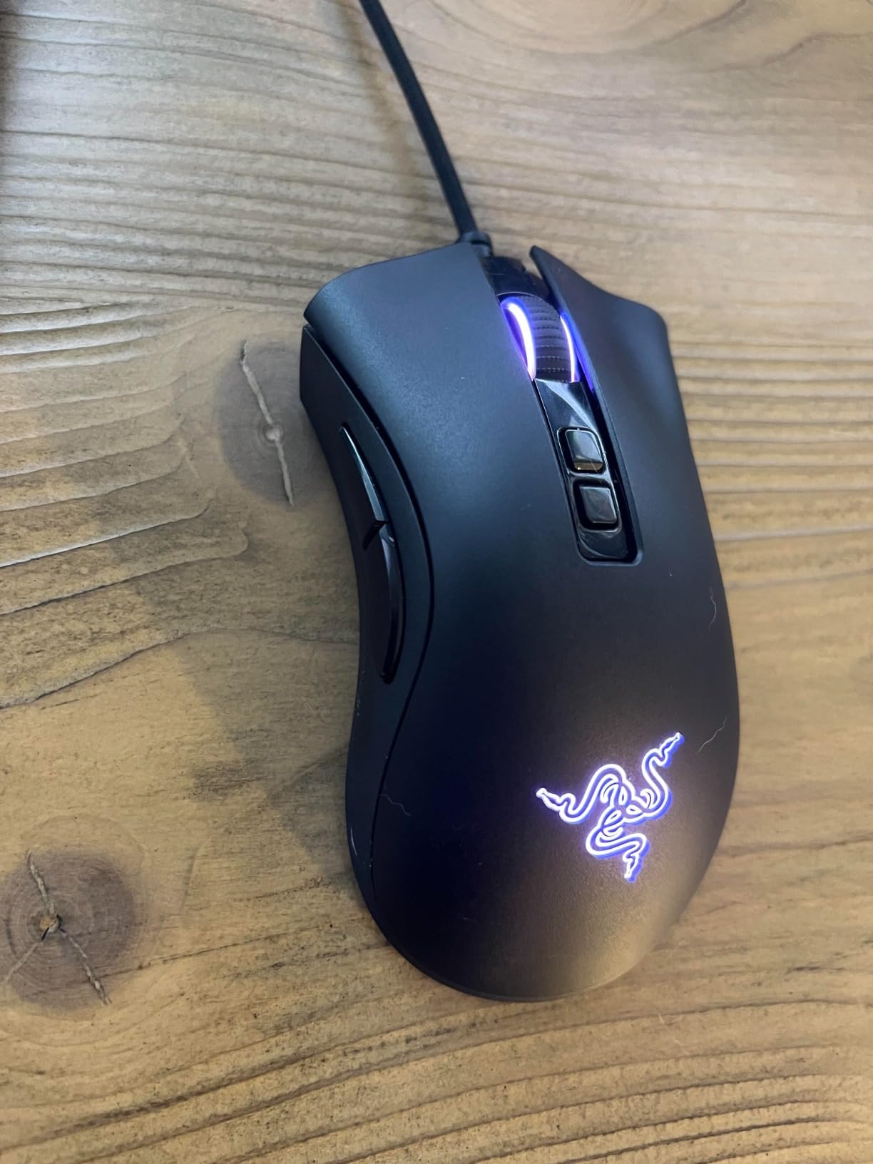 Razer DeathAdder V2 X HyperSpeed: Award-Winning Ergonomic Design - Ultra-Fast Wireless - 235hr Battery Life - 7 Programmable Buttons - Gen 2 Mechanical Switches - 5G 14K DPI Optical Sensor - Customer Photo 1