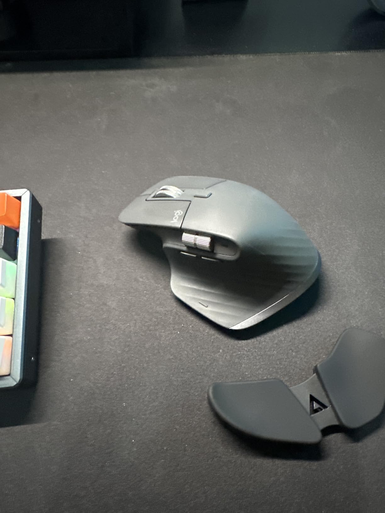 Logitech MX Master 3S Performance Wireless Mouse - Graphite With Bolt Reciever - Customer Photo 1