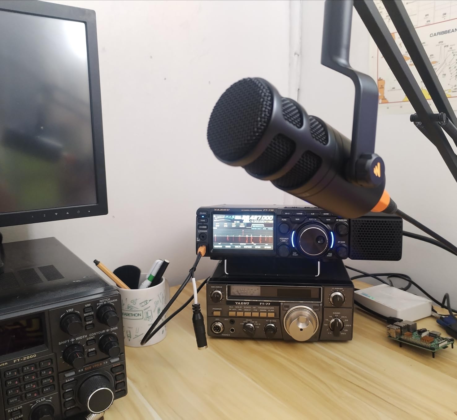 MAONO XLR Podcast Microphone, Cardioid Studio Dynamic Mic for Vocal Recording, Streaming, Voice-Over, Voice Isolation Technology, Metal Mic, Works for Audio Interface, Mixer, Sound Card-PD100 - Customer Photo 2