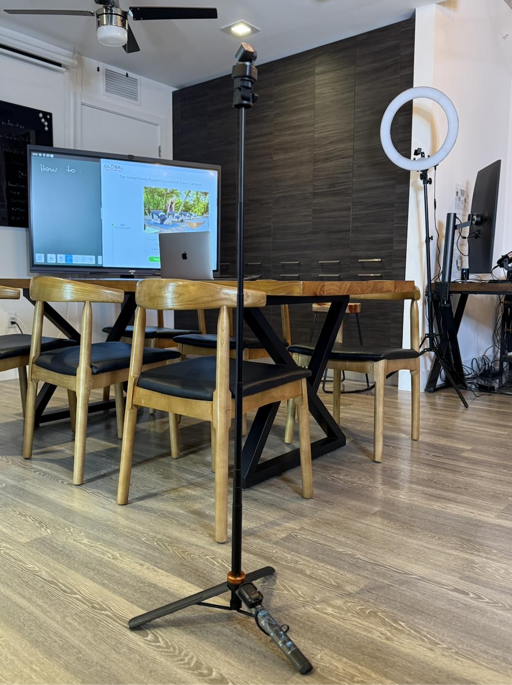 OBSBOT Tiny 2 Webcam 4K Voice Control PTZ, AI Tracking Multi-Mode & Auto Focus, Web Camera with 1/1.5