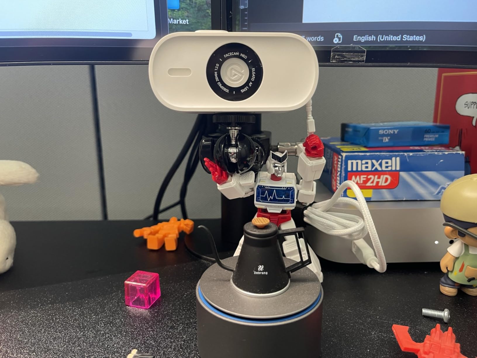 Elgato Facecam Neo – Full HD 1080 pixels Webcam with Easy-Slide Privacy Shutter, Light Correction, for Video Calls, Streaming, Zoom/Slack/Twitch/YouTube, and More – USB-C/Plug & Play on PC/Laptop/Mac - Customer Photo 1