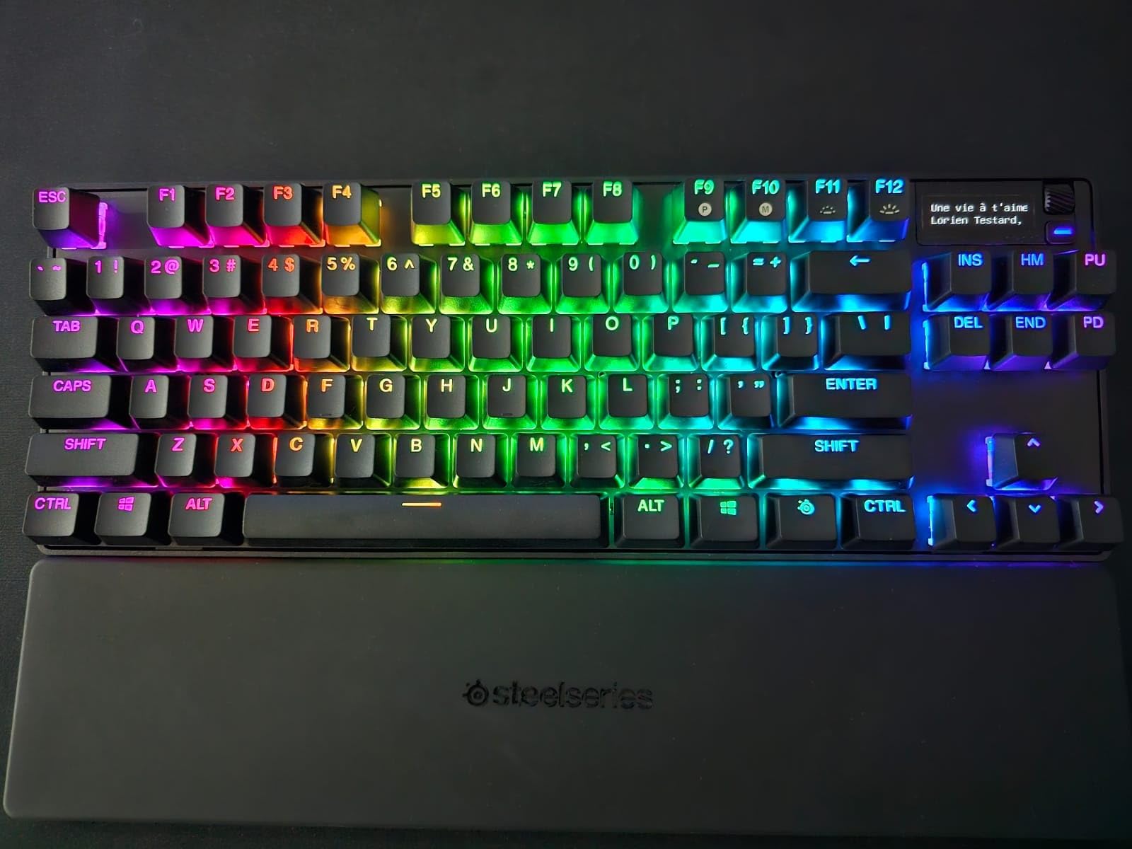 SteelSeries Apex Pro TKL Gen 3 OmniPoint 3.0 HyperMagnetic Switches — Adjustable Actuation — Rapid Trigger — Game-Ready Presets — Protection Mode — Rapid Tap/SOCD — OLED — RGB — PBT Keycaps — USB-C - Customer Photo 2