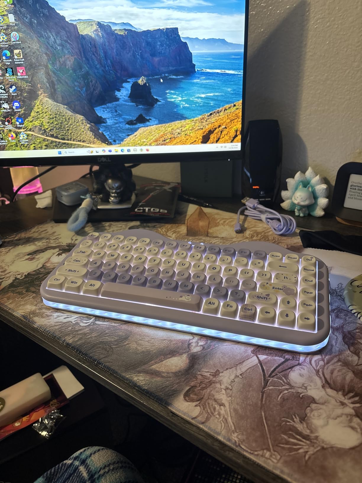 YUNZII C75 Wireless Mechanical Keyboard,75% Layout, Hot-Swappable NKRO,BT5.0/2.4G/USB-C Mode,Dye-Sub PBT MOA Keycaps,RGB Gasket Mount,Cute Cake Design for Mac/Win/Gaming (Pink, Candy Switch) - Customer Photo 1