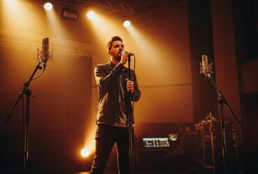 Best Dynamic Microphones For Singing